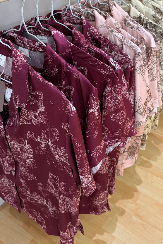 Pijama Corta – Toile de jouy Vinotinto